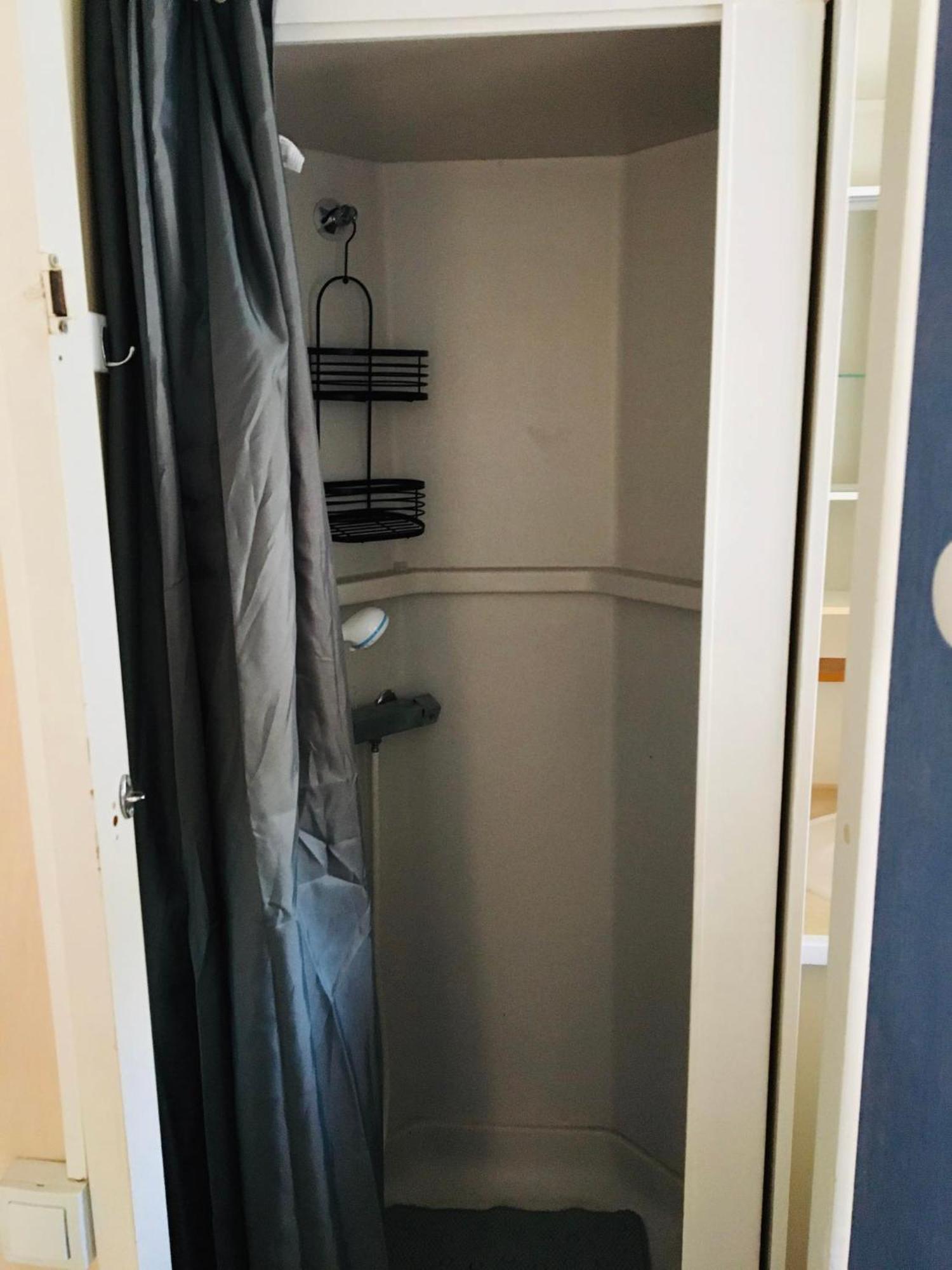 Mobil-home Avec Grand Jardin * Sérignan